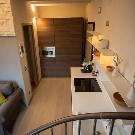 Qsix Luxury * Verona