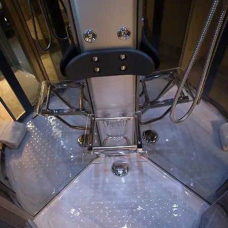 Qsix Luxury Verona